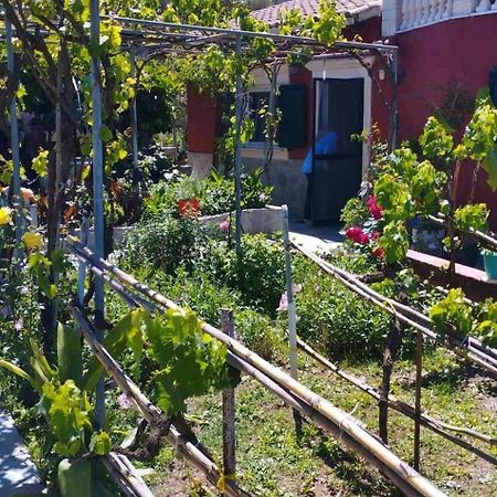 Malotu Resort Sinarádes Eksteriør billede