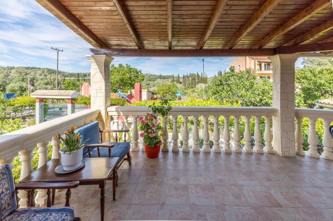 Malotu Resort Sinarádes Eksteriør billede